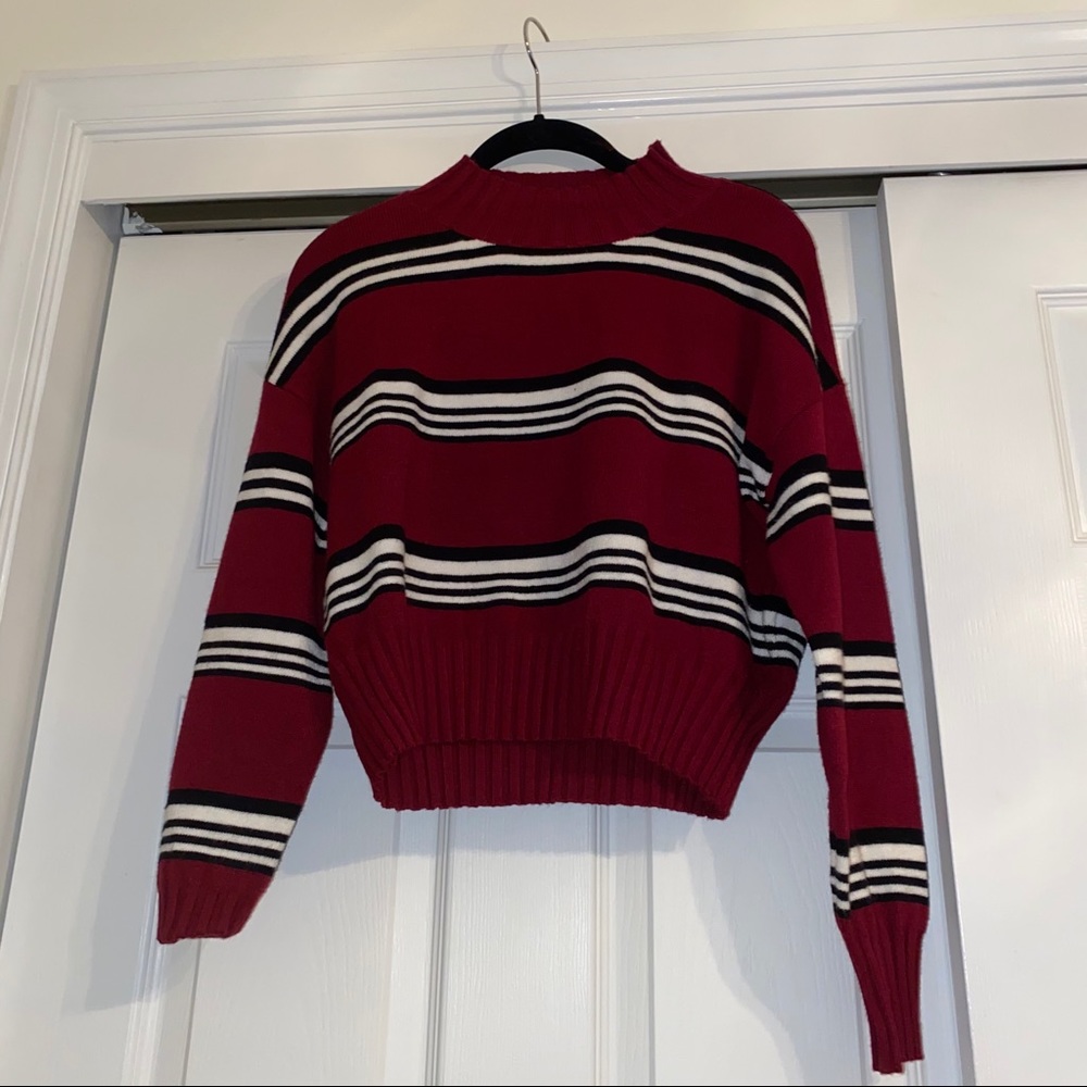 Cropped Burgundy Sweater Size Small